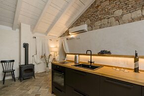 Luxury Apartment Lina - III