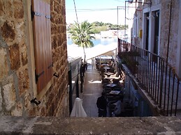 Apartment House Vitaic