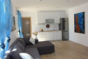 Apartment House Vitaic