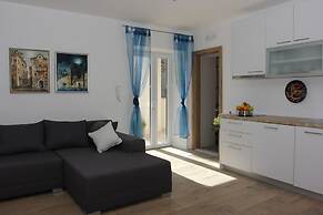 Apartment House Vitaic