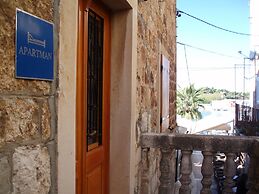 Apartment House Vitaic