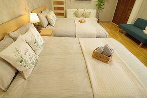 Nipponbashi Art Hotel