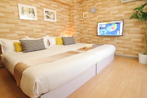 Nipponbashi Art Hotel