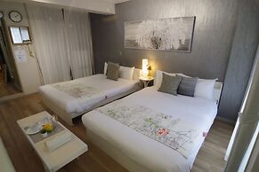 Nipponbashi Art Hotel