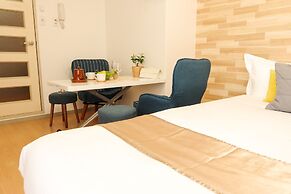 Nipponbashi Art Hotel