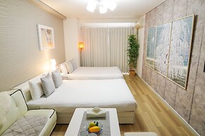 Nipponbashi Art Hotel