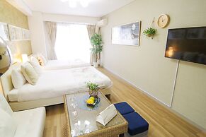 Nipponbashi Art Hotel