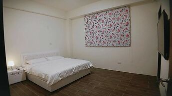 Yuanshan Dahu Homestay