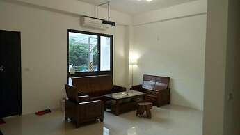 Yuanshan Dahu Homestay