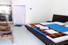 Hotel Goverdhan Tourist Complex
