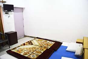 Hotel Goverdhan Tourist Complex