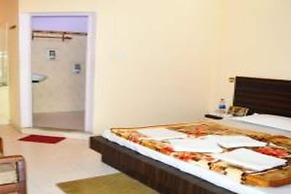 Hotel Goverdhan Tourist Complex