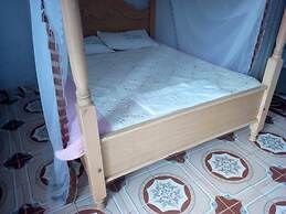 Green Hut Guest House