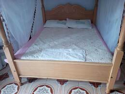 Green Hut Guest House