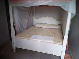 Green Hut Guest House