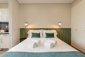 Feel Porto Wine Essence Flats