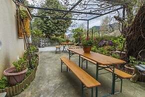 Kyveli Cottage