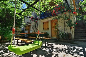 Kyveli Cottage