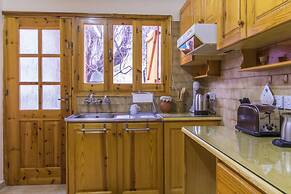Kyveli Cottage
