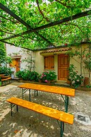 Kyveli Cottage
