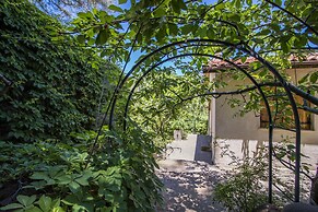 Kyveli Cottage