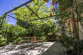 Kyveli Cottage