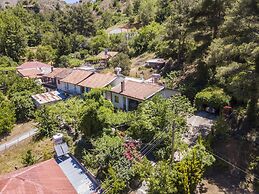 Kyveli Cottage