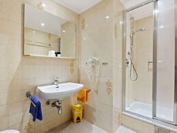 Spacious Apartment in Saalbach-hinterglemm near Ski Area