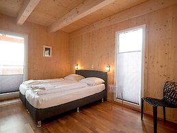 Lovely Chalet in Turracherhöhe with Sauna & Indoor Hot Tub