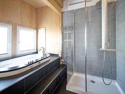Lovely Chalet in Turracherhöhe with Sauna & Indoor Hot Tub