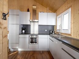 Lovely Chalet in Turracherhöhe with Sauna & Indoor Hot Tub