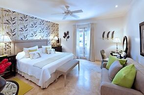 Schooner Bay 204