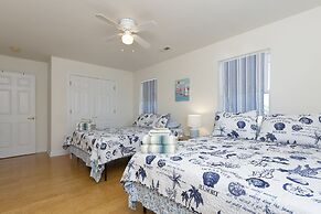 Harbor Delight On The Bay - Private Sandy Beach! 4 Bedroom Home by Red