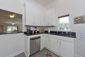Harbor Delight On The Bay - Private Sandy Beach! 4 Bedroom Home by Red