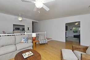 Harbor Delight On The Bay - Private Sandy Beach! 4 Bedroom Home by Red