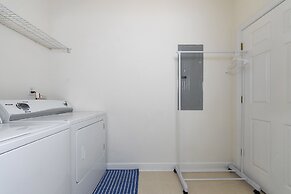 Harbor Delight On The Bay - Private Sandy Beach! 4 Bedroom Home by Red