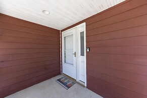 Harbor Delight On The Bay - Private Sandy Beach! 4 Bedroom Home by Red