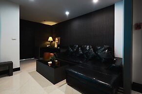 42 Grand Residence