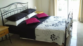 3 Bed Villa 10 Minutes Drive From Beautiful Beach