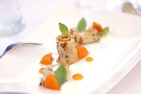 Schlosshotel Lacknerhof