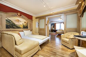 Schlosshotel Lacknerhof