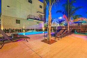 4BR Townhouse in Bienville Villas