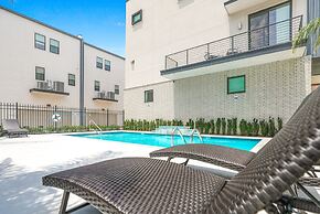 4BR Townhouse in Bienville Villas