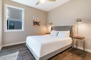 New 4BR Townhouse in Bienville Villas