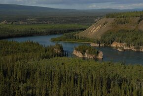 Raven Inn Whitehorse