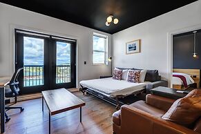 Raven Inn Whitehorse