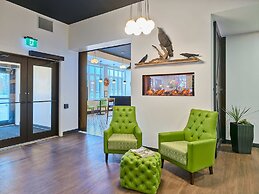 Raven Inn Whitehorse