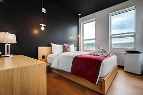 Raven Inn Whitehorse