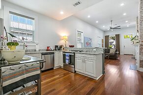 Spacious 5 Bedroom Near Magazine St & Uptown