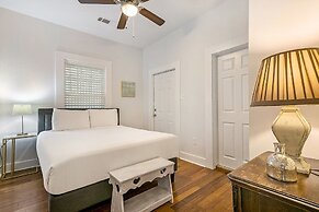 Spacious 5 Bedroom Near Magazine St & Uptown